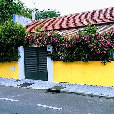 Villa "Luna De Segovia" Leganes Exterior photo