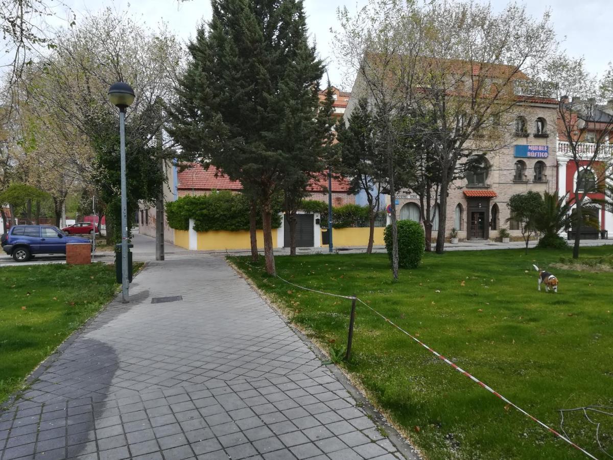 Villa "Luna De Segovia" Leganes Exterior photo