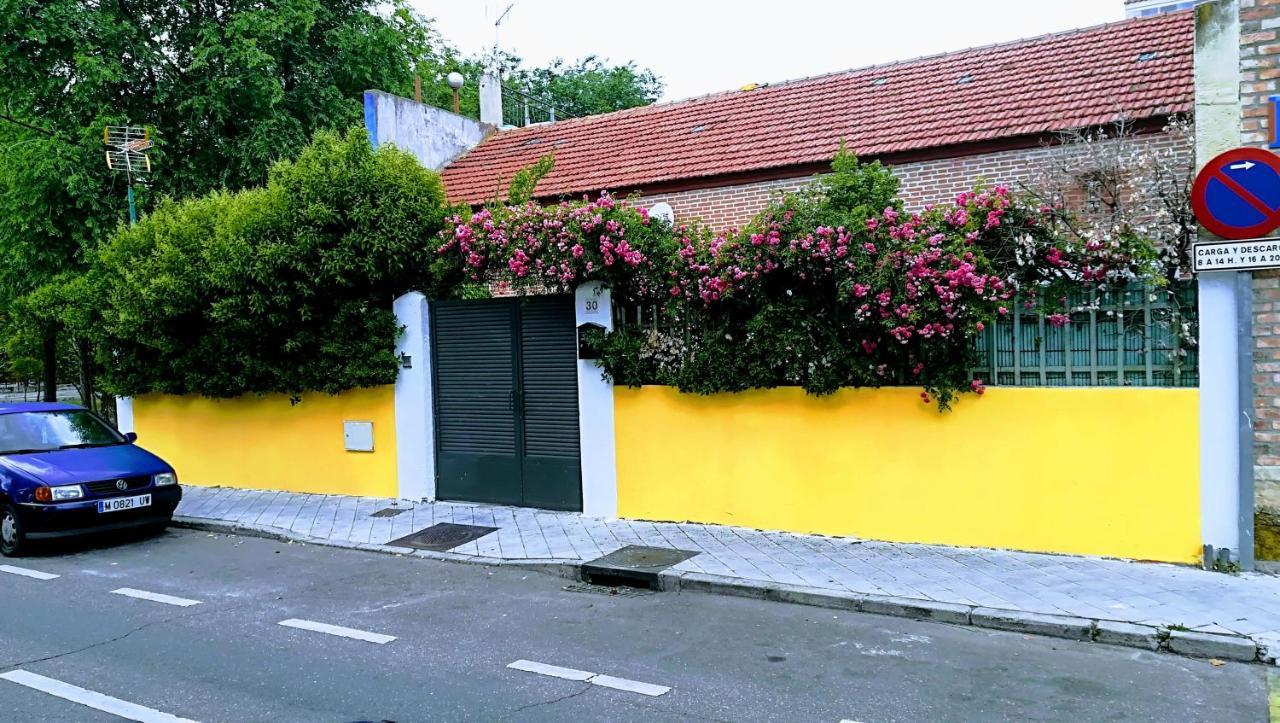 Villa "Luna De Segovia" Leganes Exterior photo